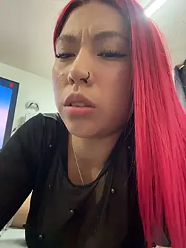 Show modela Scarlett_elitee na web-kameri