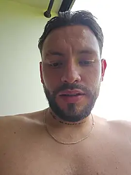 Show modela Kael_Overlord na web-kameri