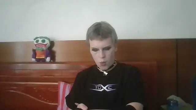 Show modela cute_tosha na web-kameri