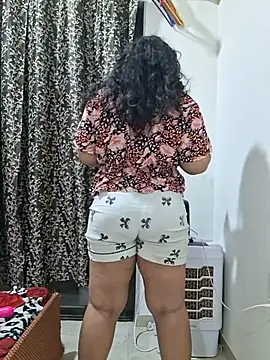 Your_Sanaa1's Webcam Show