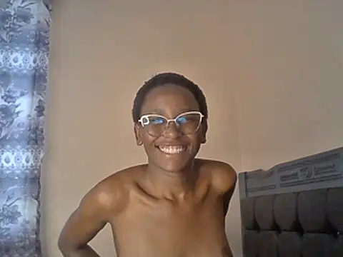 Goldenpixie's Webcam Show