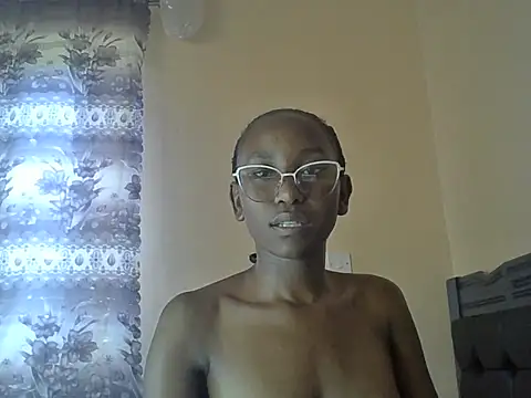 Show modela Goldenpixie na web-kameri