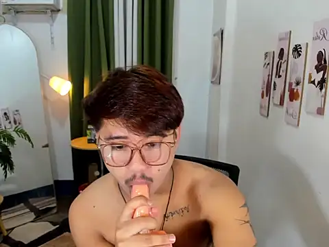 Show de webcam de GabinJuicyHugeCock