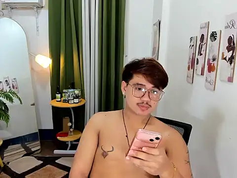 GabinJuicyHugeCock Pertunjukan Webcam