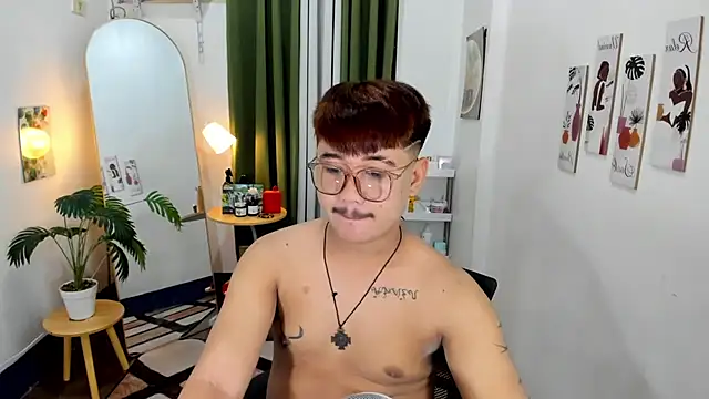 GabinJuicyHugeCock Webcam show