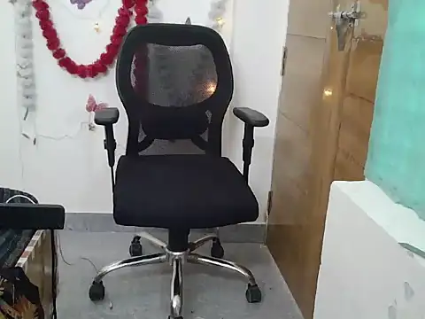 LOVE_GAUR69's Webcam Show