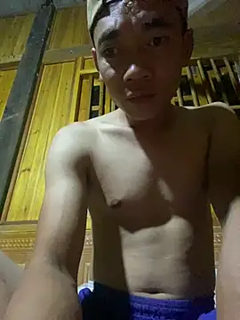 Chillbiiii 网络视讯表演