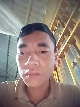 Chillbiiii 网络视讯表演