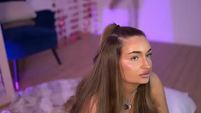 MillaSerene_'s Live XXX Chat