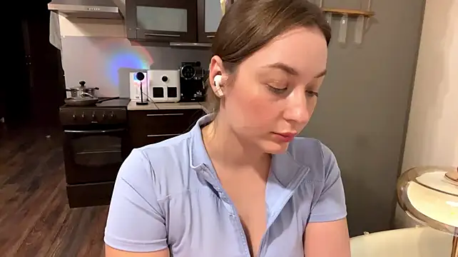 SarahHazelrigg's Webcam Show
