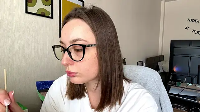 SarahHazelrigg Webcam Show