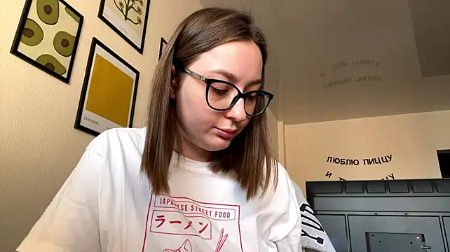 SarahHazelrigg's Webcam Show