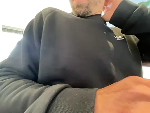 Luckyenglishmanx's Webcam Show