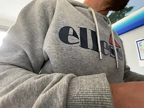 Luckyenglishmanx webcam show