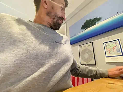 Luckyenglishmanx Webcam show