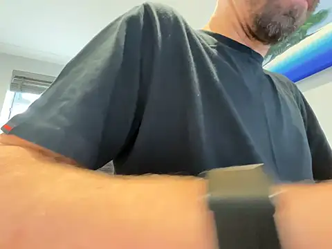 Luckyenglishmanx Show in webcam