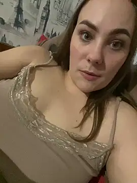 Chat XXX en directo de Emmik24