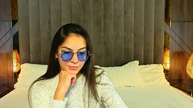 BelllaMiller's Webcam Show