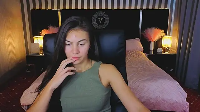 BelllaMiller webcam show