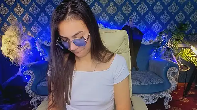 BelllaMiller's Webcam Show