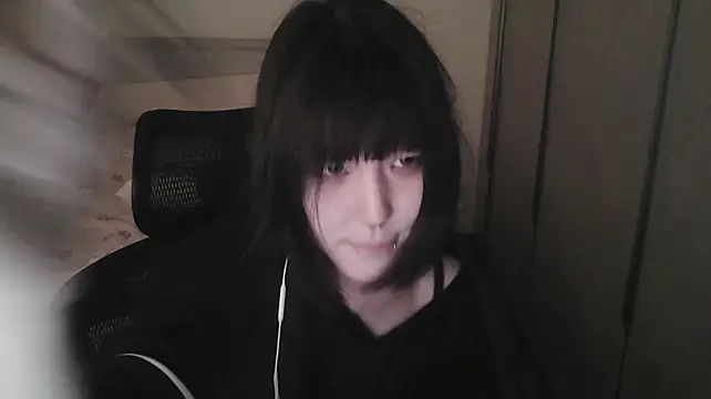 rinaloaz's Live XXX Chat