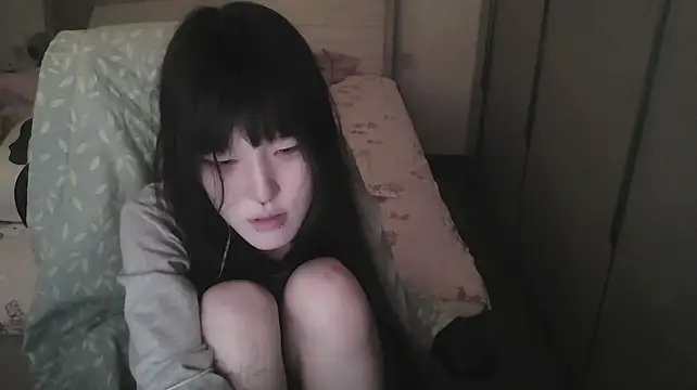 rinaloaz's Live XXX Chat