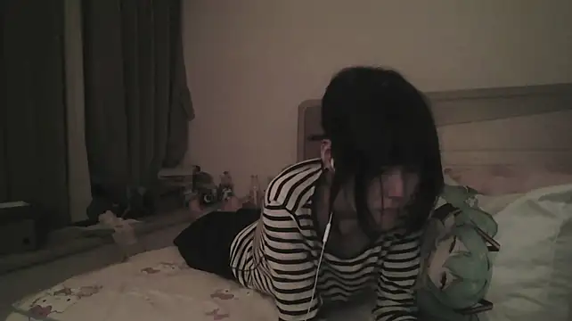 rinaloaz's Live XXX Chat