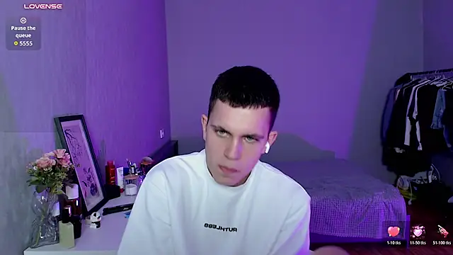 Webkamerová show _m0neyken_