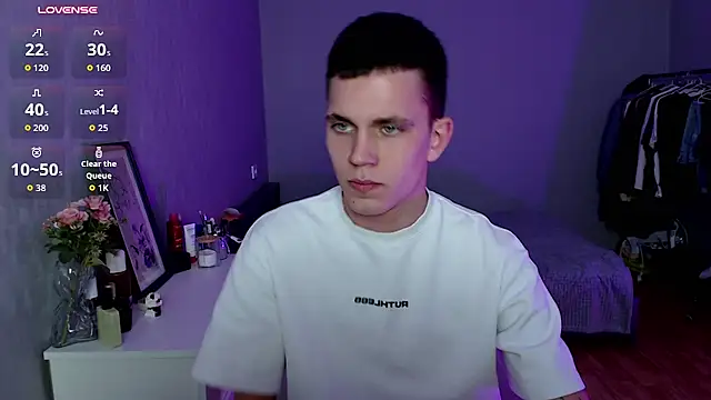 _m0neyken_ Webcamshow
