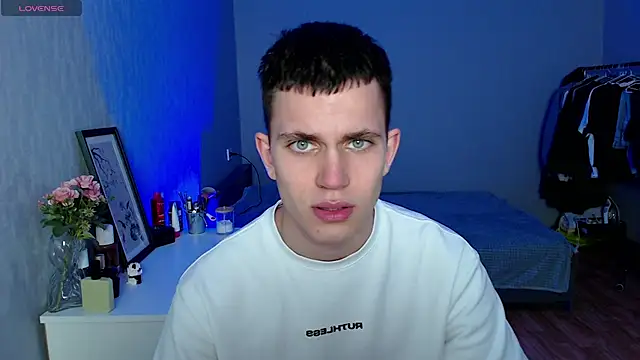 _m0neyken_ Webcam Show