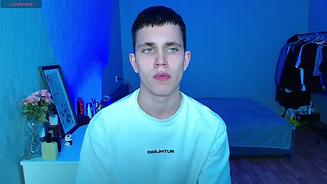 _m0neyken_ Webcam show