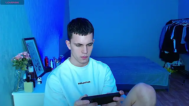 _m0neyken_n Webbikameraesitys