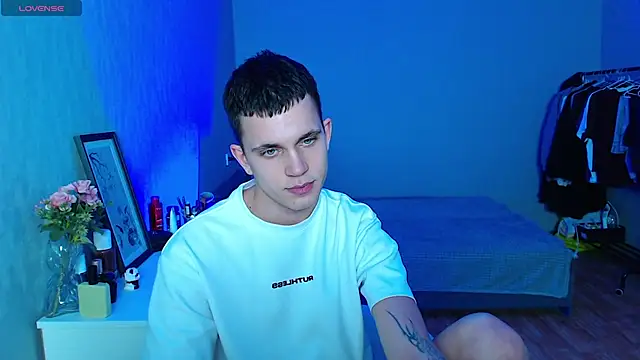 _m0neyken_n Webbikameraesitys