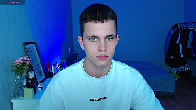 _m0neyken_ – webcam-show