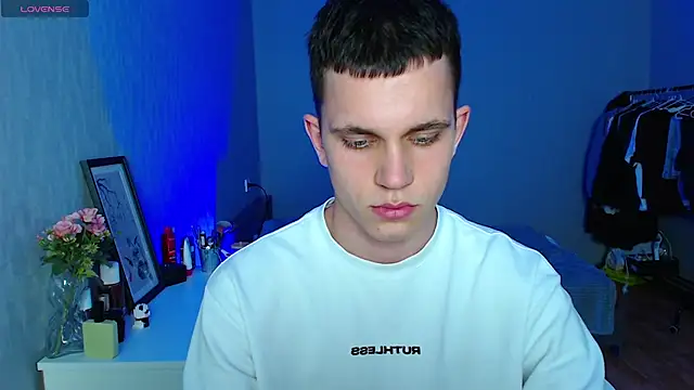 Webkamerová show _m0neyken_