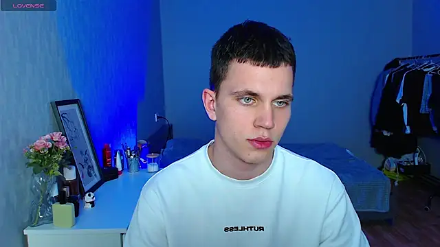 _m0neyken_ Webcam-Show