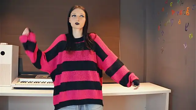 DalilaSylvia Adlı Modelin Canlı XXX Sohbeti
