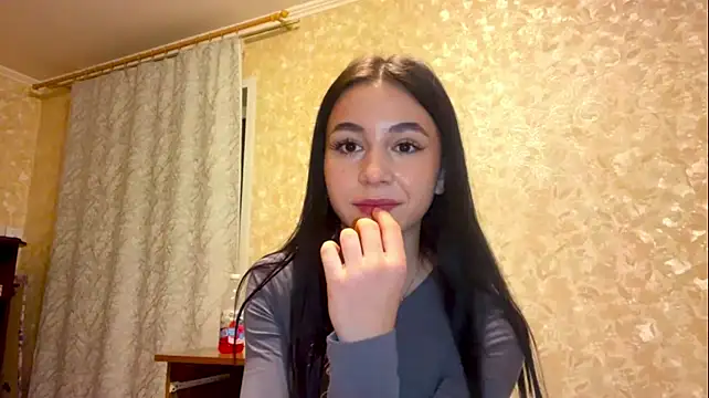 DonellaBedwell's Live XXX Chat
