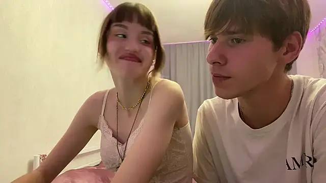 RomanticDuet_n Webbikameraesitys