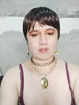 superhotshemale Pertunjukan Webcam