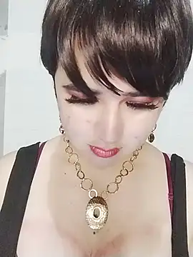 superhotshemale Pertunjukan Webcam