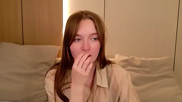 LilyMoores' Live XXX Chat