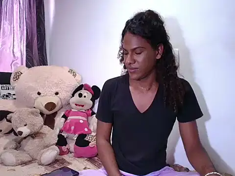 katie_tineo – webcam-show