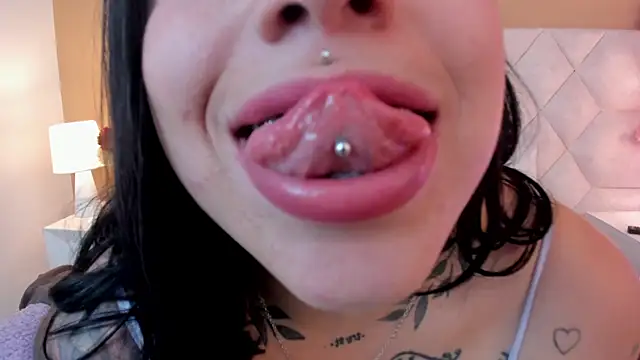 Ale_Strong Live XXX-Chat