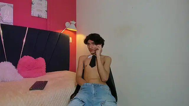 Leonardo_cum18 Webcam-Show