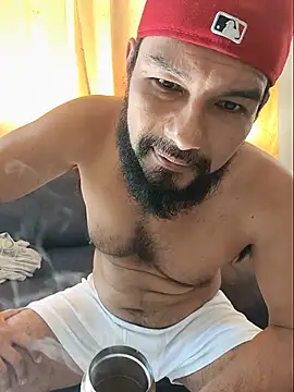 Forastero41 Show in webcam