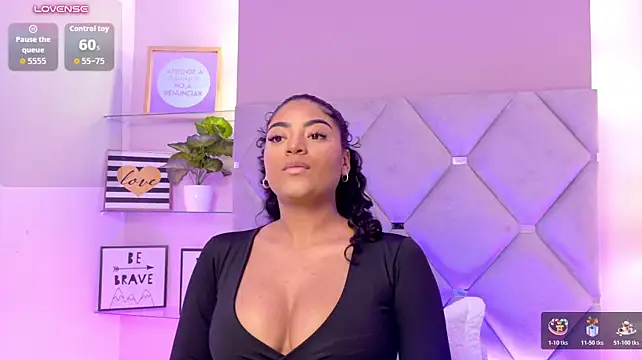 Pokazy przed kamerką – CarlyMonroe_1