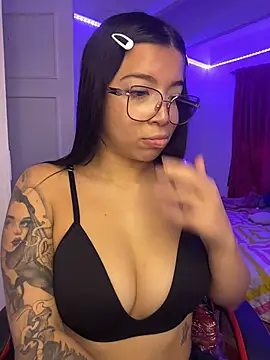 icherry-18 Show in webcam