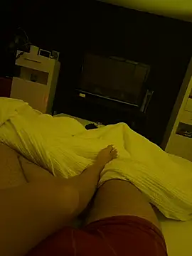 Show modela DamnGermanCoupleX na web-kameri