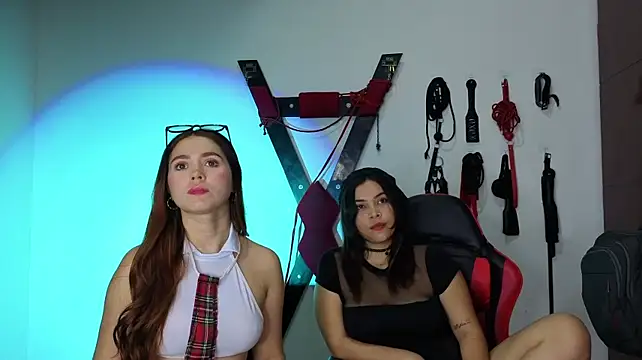 Hana_and_Chantal webcam show